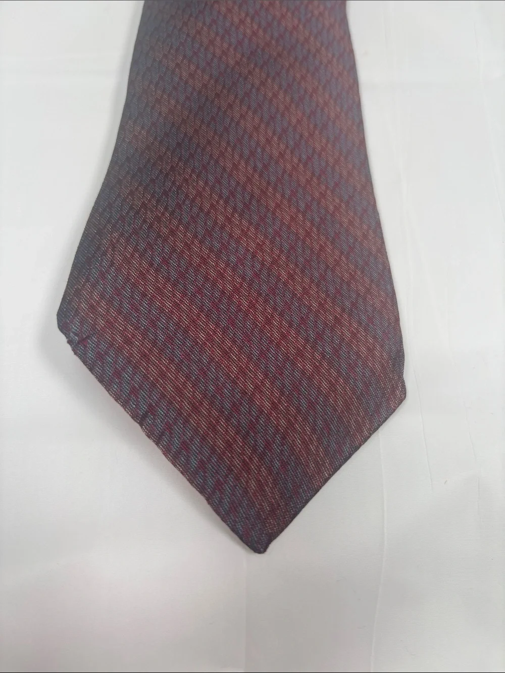 YSL Yves Saint Laurent Vintage Silk Tie Striped Burgundy Navy Classic Luxury